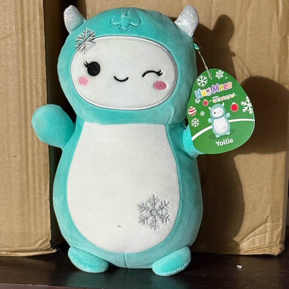 Squishmallow - Yollie